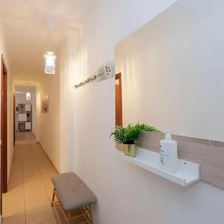 アパート Lovely Spacious In Tenerife サン・イシドロ
