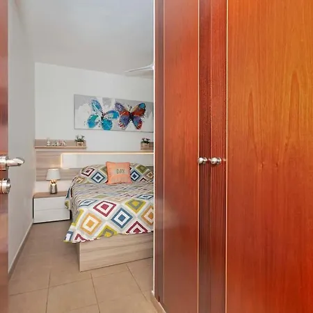 アパート Lovely Spacious In Tenerife サン・イシドロ